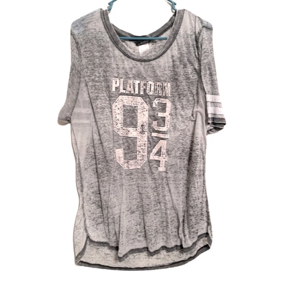 Warner Bros. Tops - Platform 9 3/4 Harry Potter Top